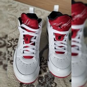 8 1/2 Air Jordan Flight 5's. White, Black & Red